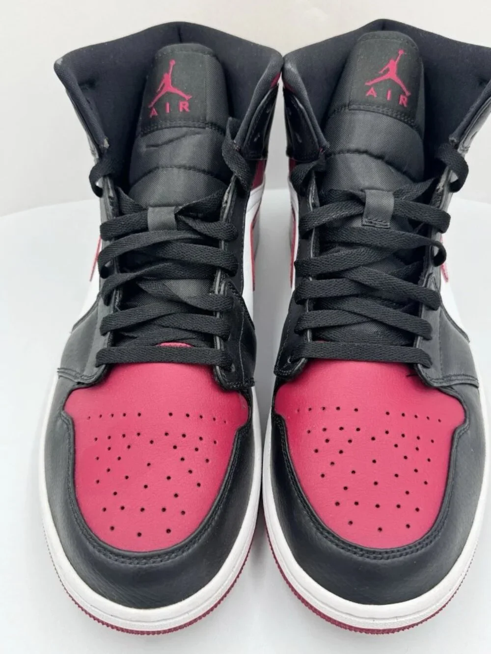 Nike Air Jordan 1 Mid Bred Toe Size 13 554724-066